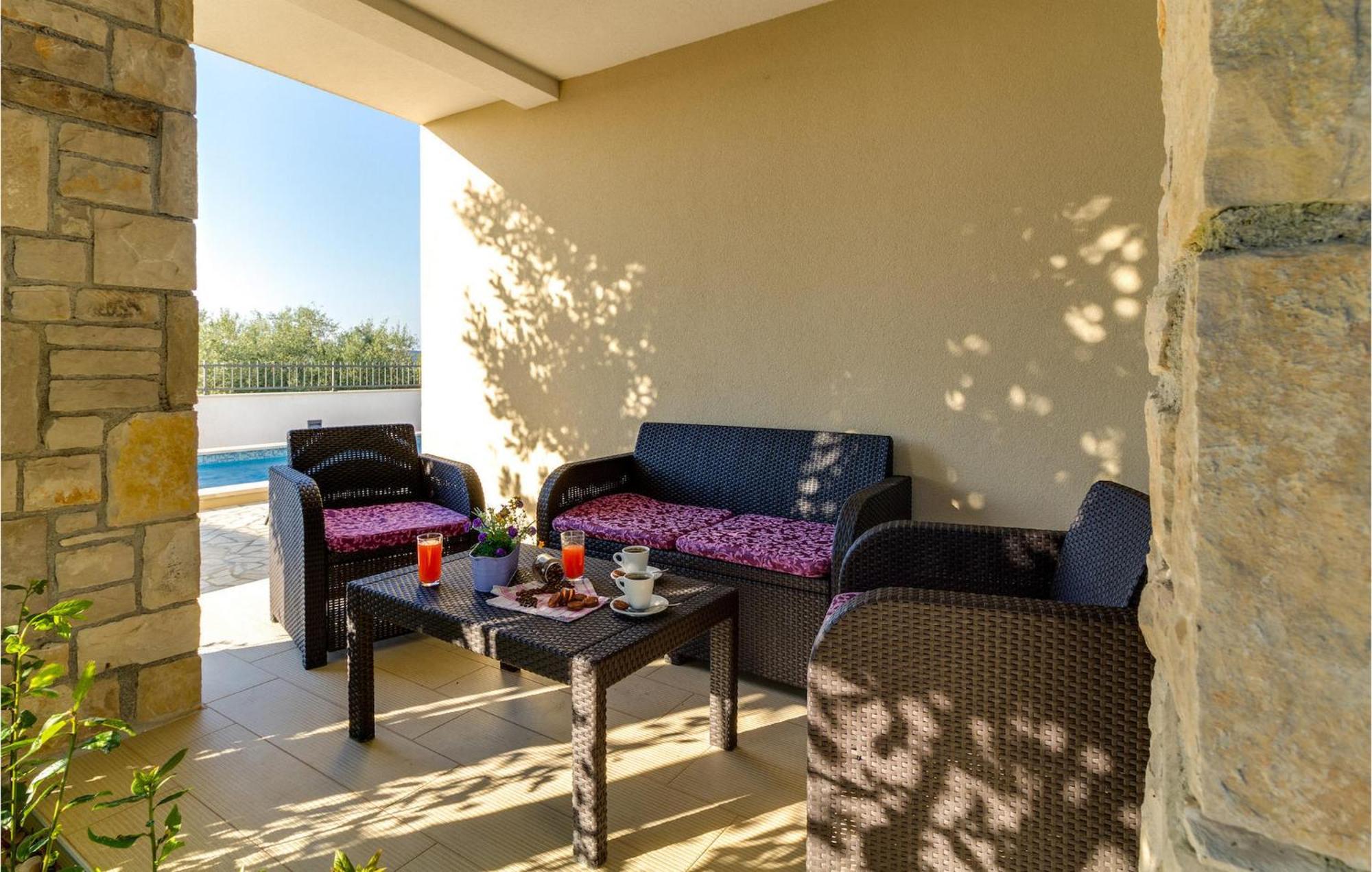 Holiday home Agneza Pula